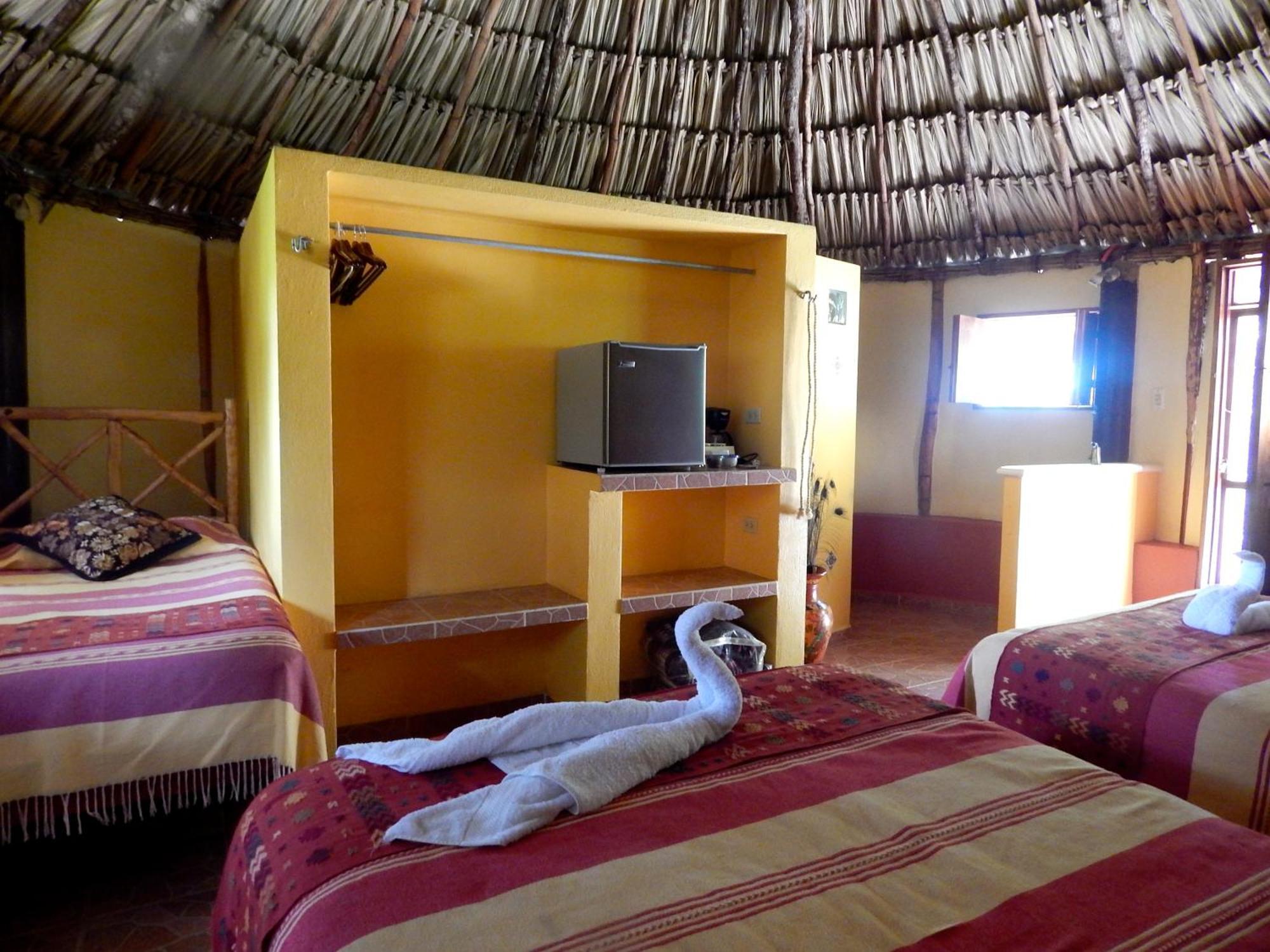 The Pickled Onion B&B And Restaurant Uxmal ซานตา เอเลนา ห้อง รูปภาพ
