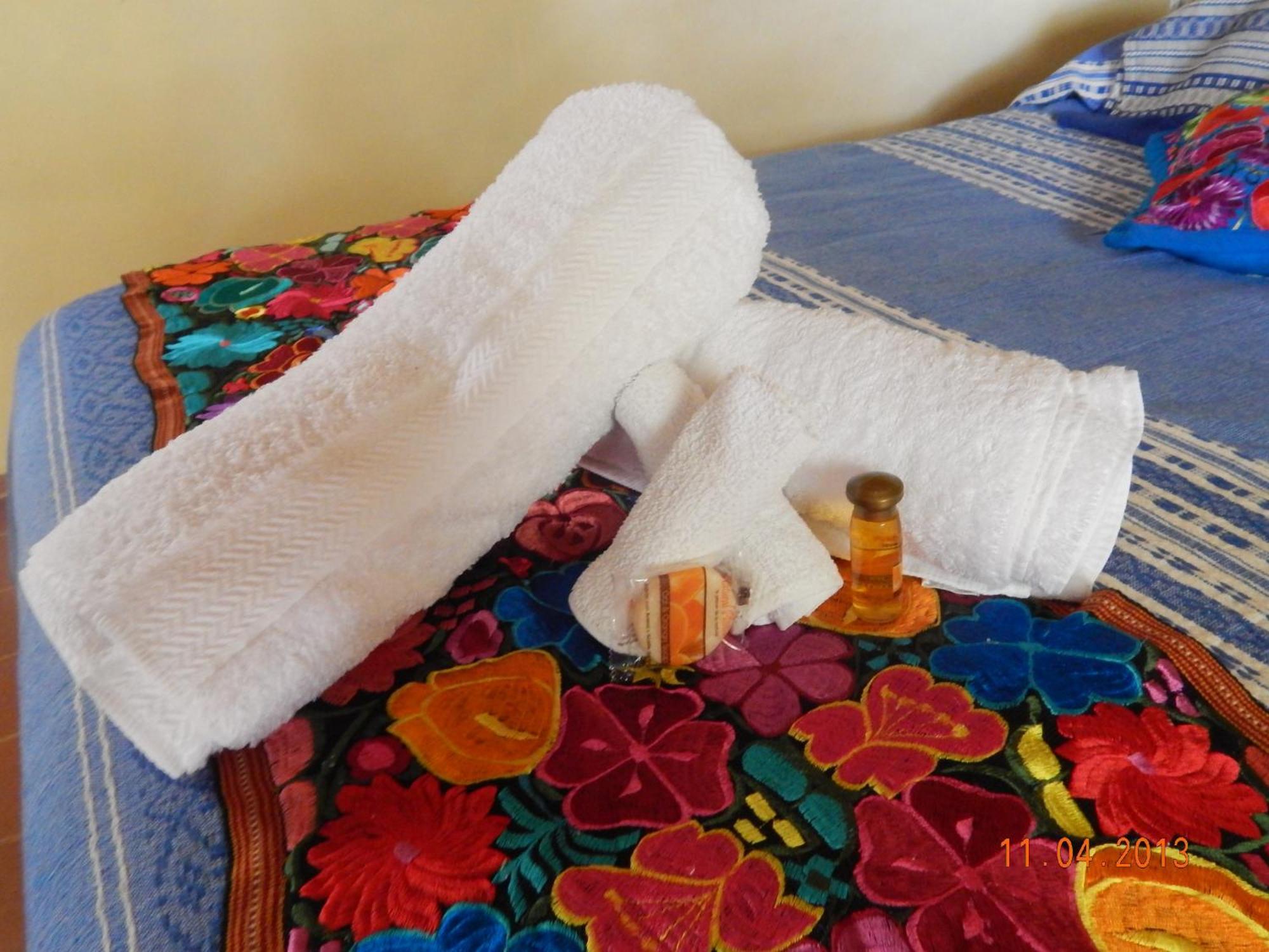 The Pickled Onion B&B And Restaurant Uxmal ซานตา เอเลนา ห้อง รูปภาพ