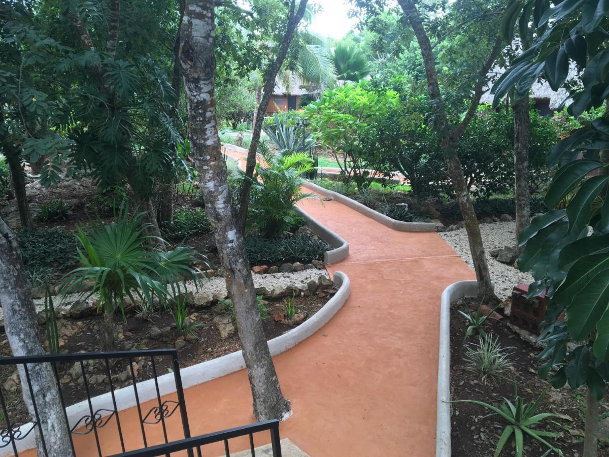 The Pickled Onion B&B And Restaurant Uxmal ซานตา เอเลนา ภายนอก รูปภาพ